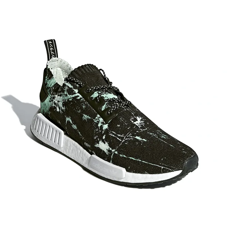 [BB7996] Adidas NMD R1 Primeknit Men's Shoes