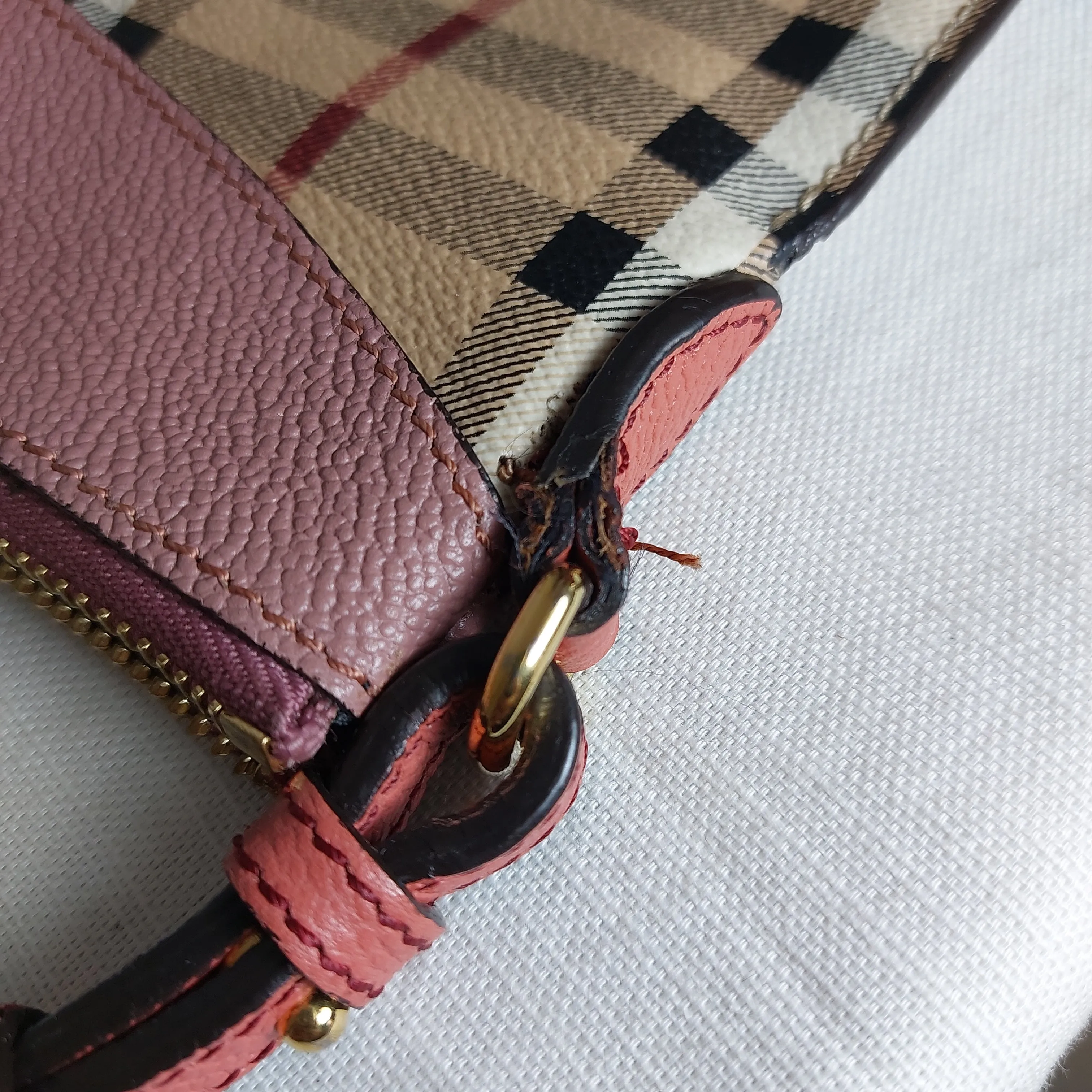 Burberry Peyton Leather Haymarket Check Crossbody Bag | Pre Loved |