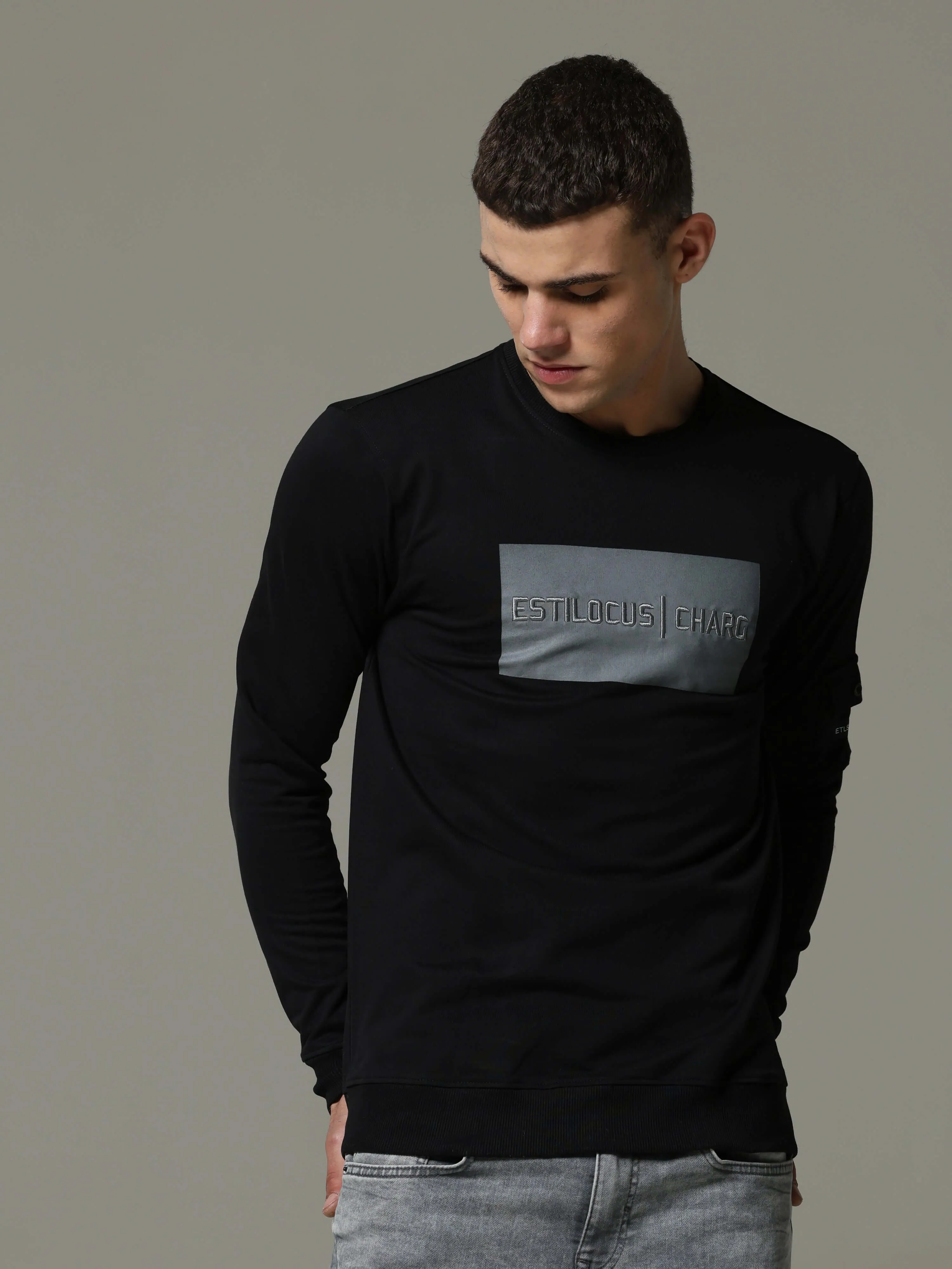 Charg Cargo Black Sweat Shirt