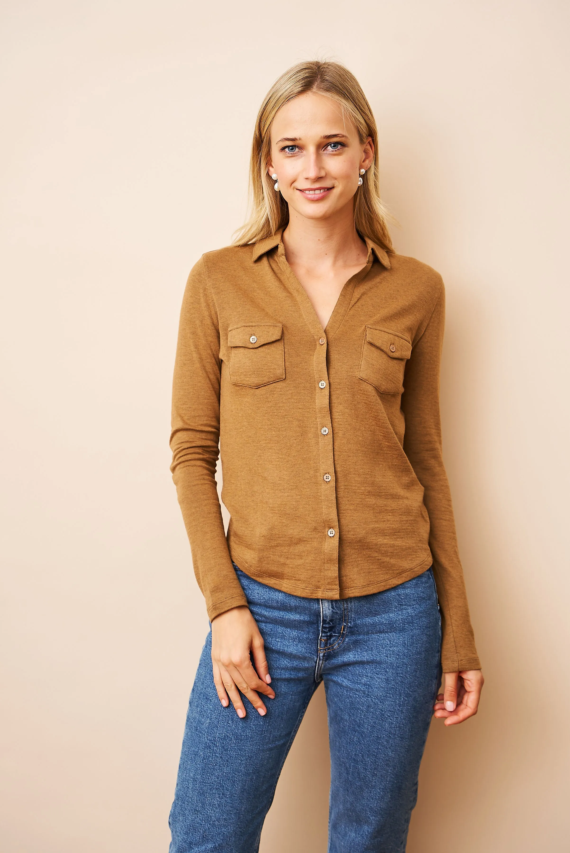 Majestic Double Face Cotton/Cashmere Pocket Shirt in Camel