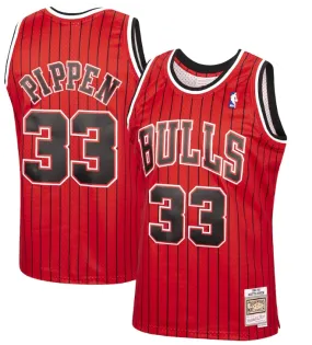 Men's Chicago Bulls Scottie Pippen Mitchell & Ness Hardwood Classics Reload 2.0 Swingman Jersey - Red