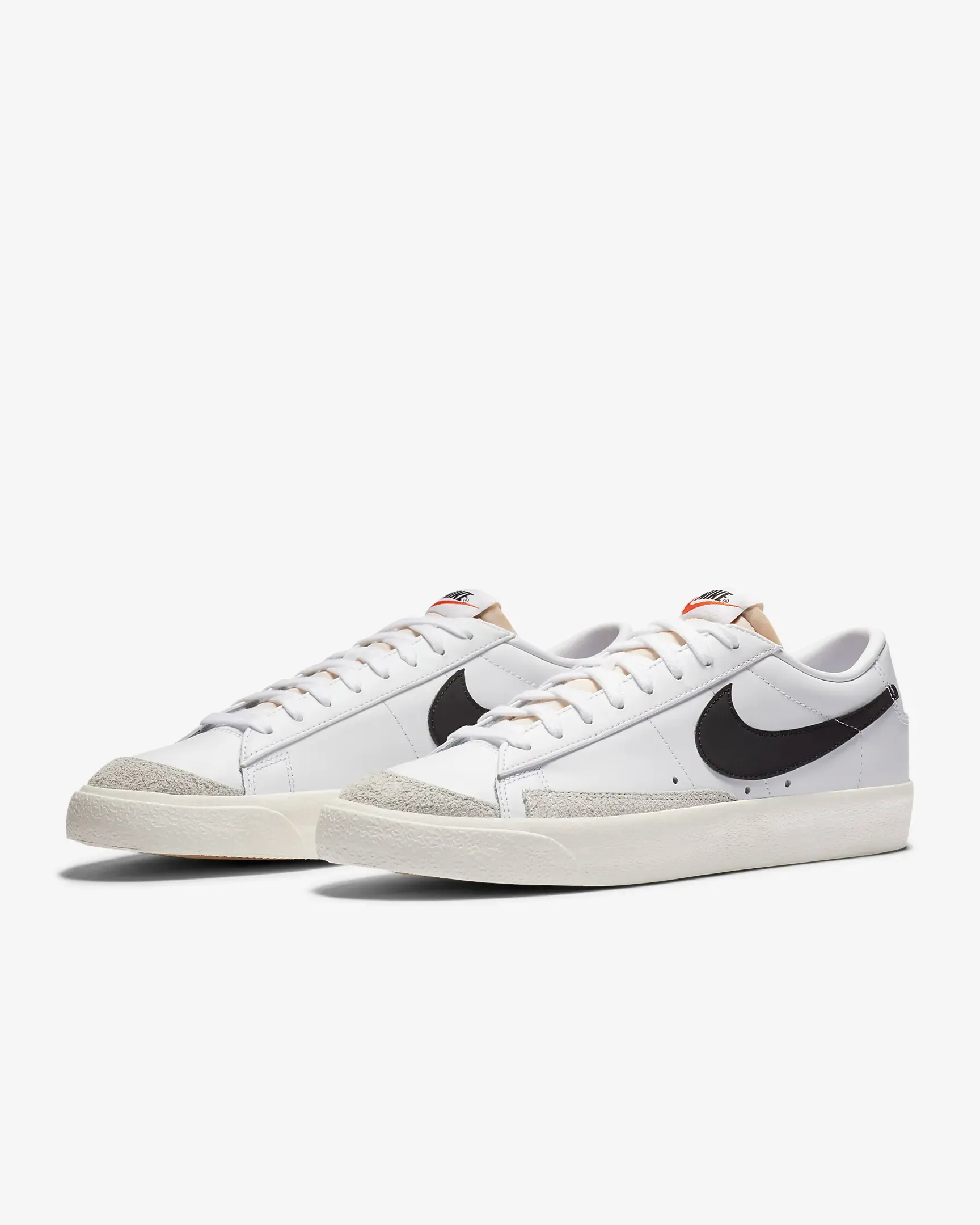 Nike Men's Blazer Low '77 Vintage Shoes - White / Sail / Black