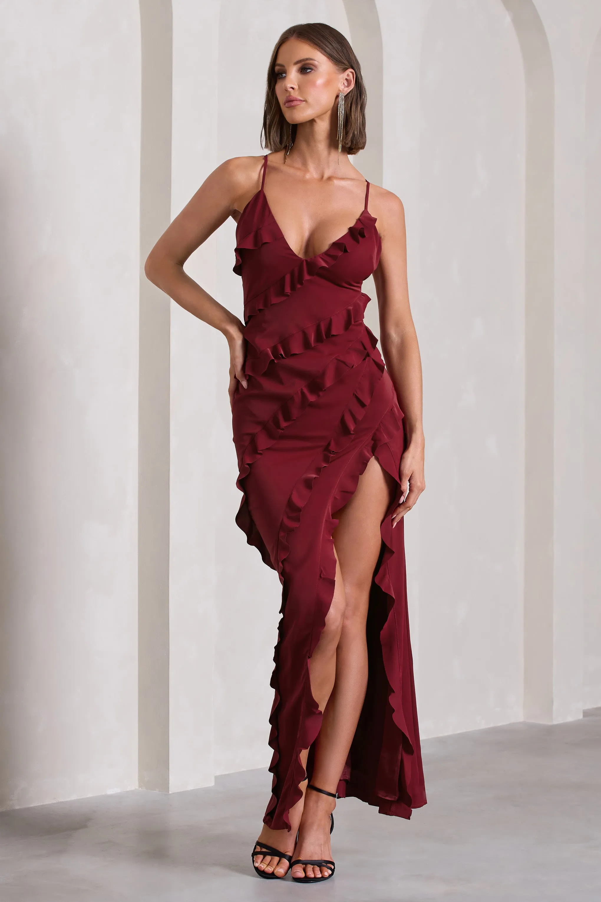 Run The World | Burgundy Sweetheart Neckline Ruffle Maxi Dress