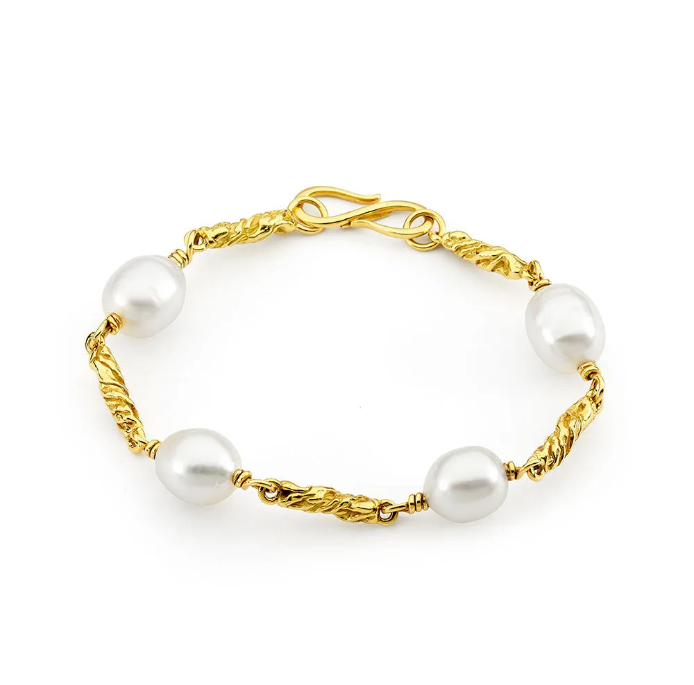 Twisted Link Pearl Bracelet