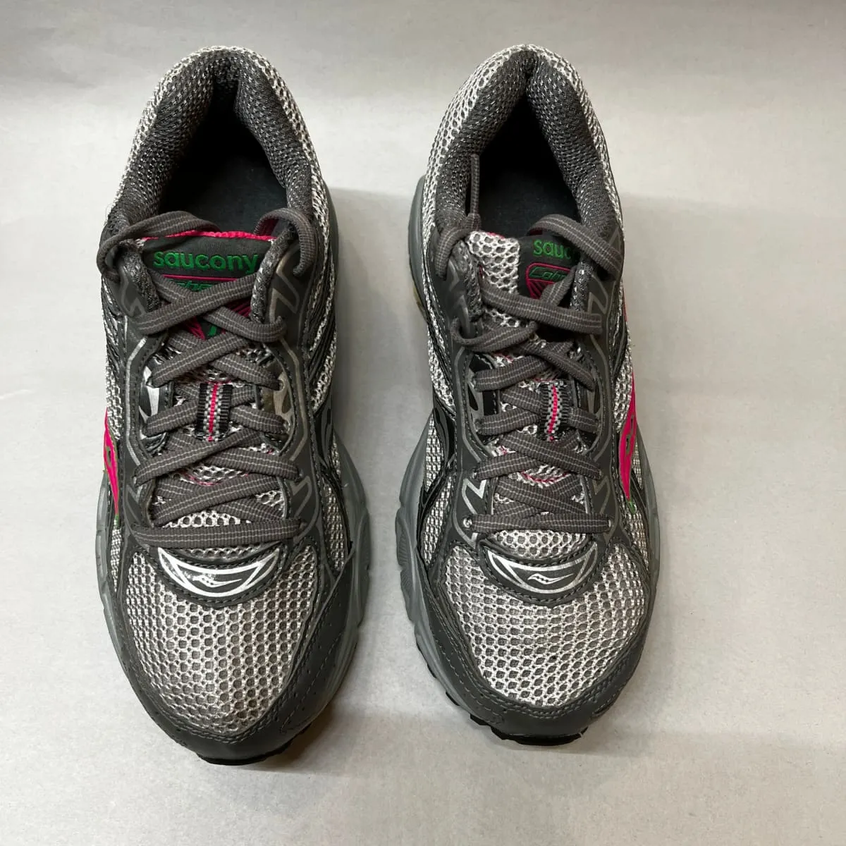 Women's Grid Cohesion TR7 Trail Running Grey/Green/Fuchsia Size 6.5M -Preowned